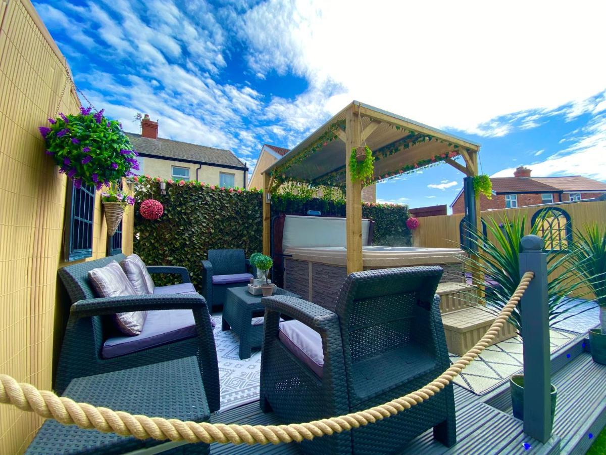 New…The Hottub House Blackpool Pleasure Beach Eksteriør bilde
