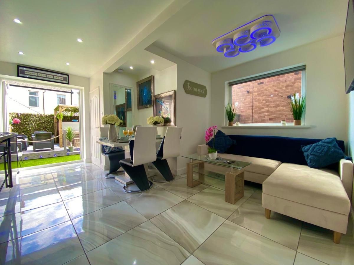 New…The Hottub House Blackpool Pleasure Beach Eksteriør bilde