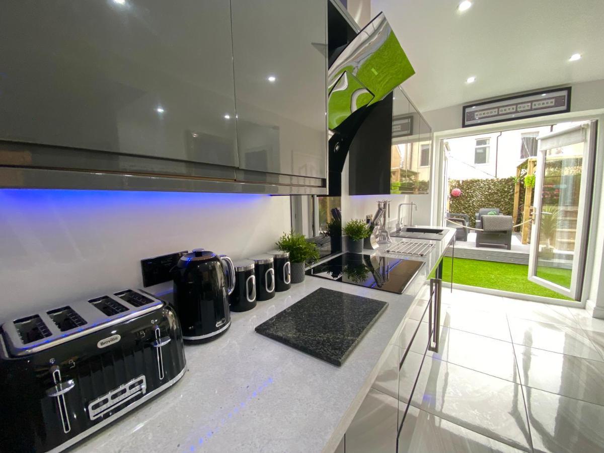 New…The Hottub House Blackpool Pleasure Beach Eksteriør bilde